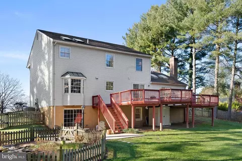 9832 Faust Dr, Vienna, VA 22182 photo 42