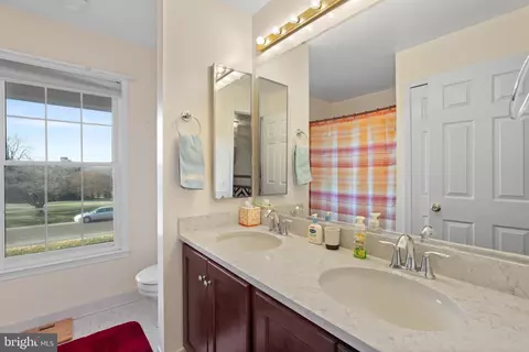 9832 Faust Dr, Vienna, VA 22182 photo 28