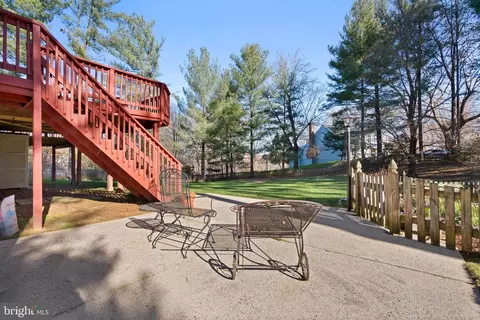 9832 Faust Dr, Vienna, VA 22182 photo 40