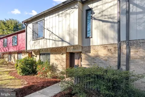 1747 Ivy Oak Sq, Reston, VA 20190