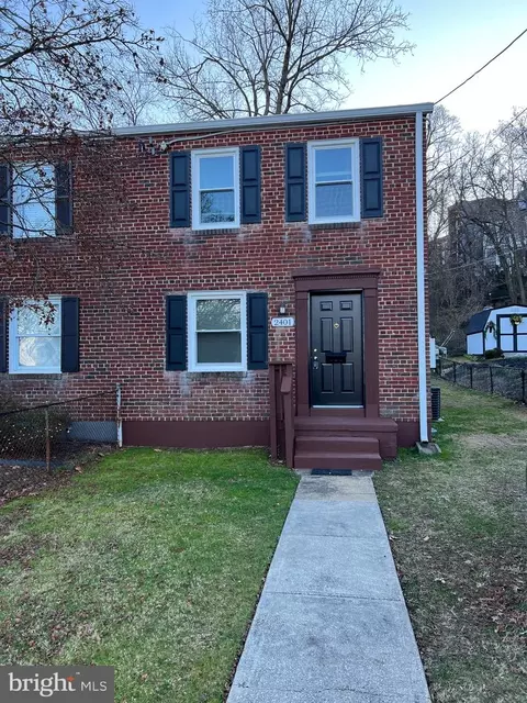 2401 Riverview Ter, Alexandria, VA 22303