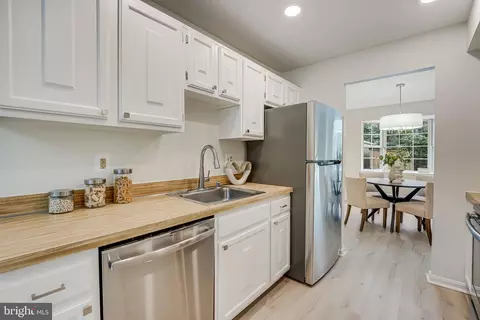 Kitchen - 11739 Dry River Ct, Reston, VA 20191 photo 2 of 2