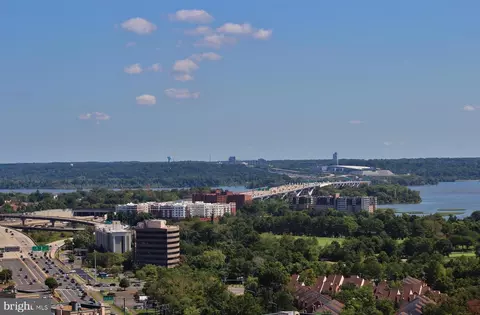 5904 Mount Eagle Dr #1610, Alexandria, VA 22303