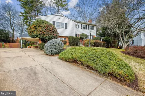 7202 Heights Ct, Mclean, VA 22101