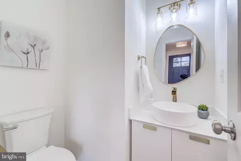 8527 Bauer Dr, Springfield, VA 22152 photo 7