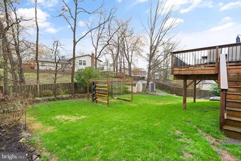 Exterior - 6901 Raspberry Plain Pl, Springfield, VA 22153 photo 17 of 23