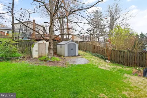 Exterior - 6901 Raspberry Plain Pl, Springfield, VA 22153 photo 21 of 23