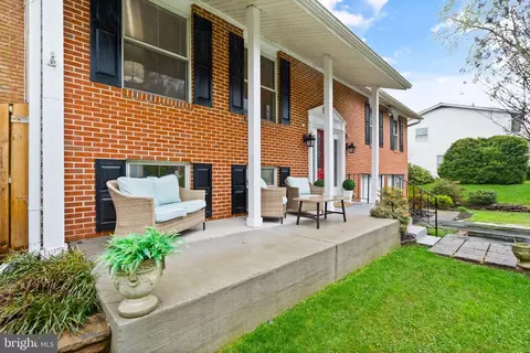 Other - 6901 Raspberry Plain Pl, Springfield, VA 22153 photo 1 of 3