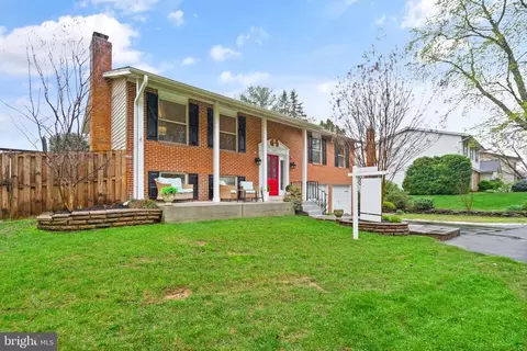 Exterior - 6901 Raspberry Plain Pl, Springfield, VA 22153 photo 7 of 23