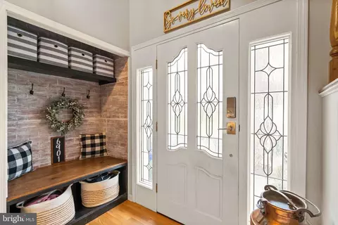 Entry Way - 6901 Raspberry Plain Pl, Springfield, VA 22153 photo 1 of 6