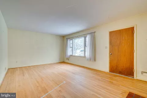 6516 Fairlawn Dr, Mclean, VA 22101 photo 10