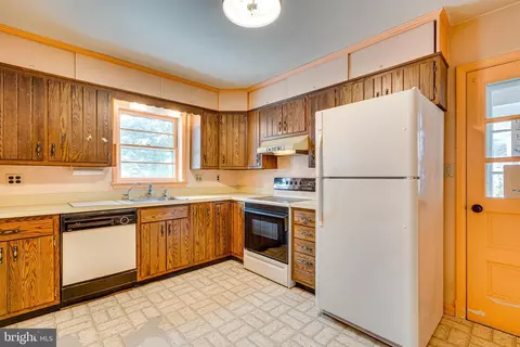 6516 Fairlawn Dr, Mclean, VA 22101 photo 16