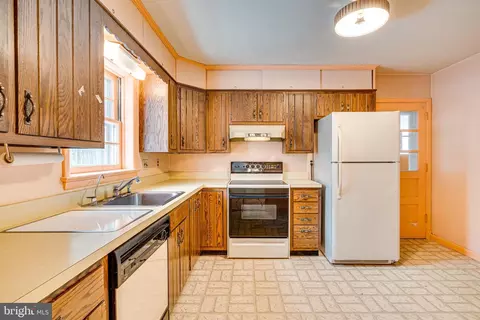 6516 Fairlawn Dr, Mclean, VA 22101 photo 14