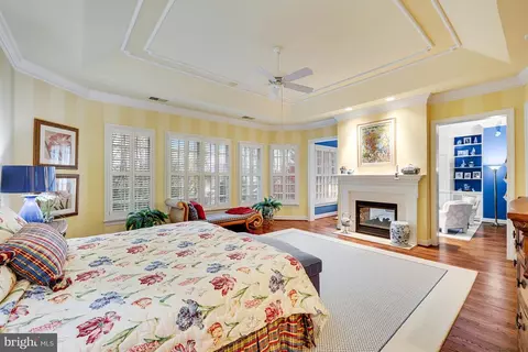 Bedroom - 7844 Montvale Way, Mclean, VA 22102 photo 3 of 6