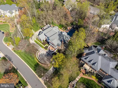 View/Area - 7844 Montvale Way, Mclean, VA 22102 photo 8 of 8