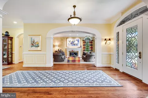 Entry Way - 7844 Montvale Way, Mclean, VA 22102 photo 3 of 7