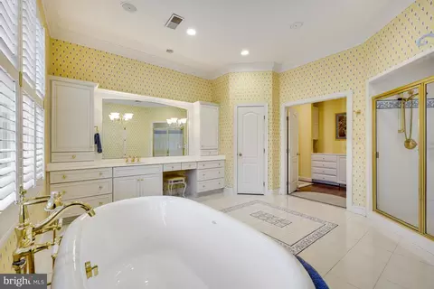 Bath - 7844 Montvale Way, Mclean, VA 22102 photo 5 of 9