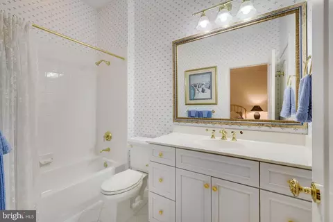Bath - 7844 Montvale Way, Mclean, VA 22102 photo 6 of 9