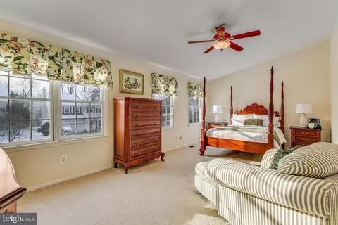3611 Windmoore Ct, Chantilly, VA 20151 photo 5