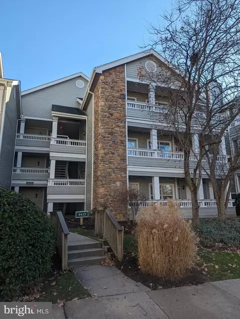 4413 Fair Stone Dr #306, Fairfax, VA 22033