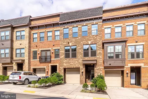 3119 Sundrops Ct, Fairfax, VA 22031