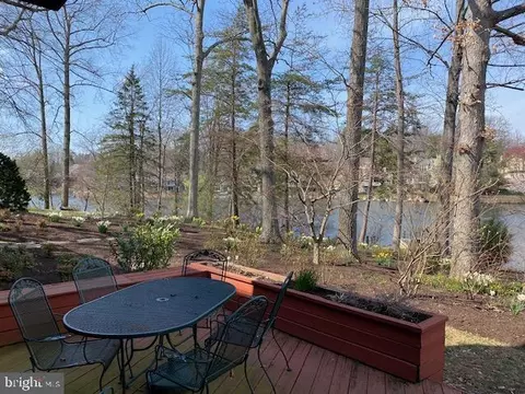 11068 Thrush Ridge Rd, Reston, VA 20191 photo 44