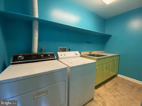 11068 Thrush Ridge Rd, Reston, VA 20191 photo 29