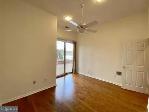 11068 Thrush Ridge Rd, Reston, VA 20191 photo 33