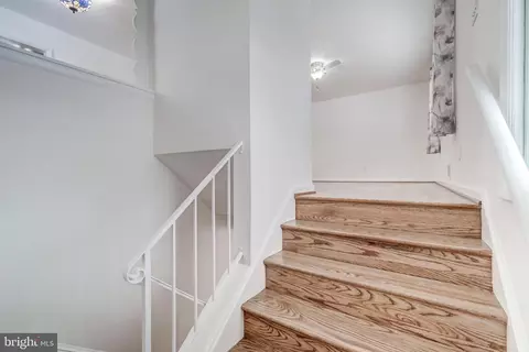 5710 Ash Dr, Springfield, VA 22150 photo 7
