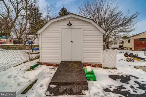 5710 Ash Dr, Springfield, VA 22150 photo 6