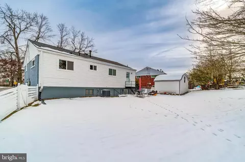 5710 Ash Dr, Springfield, VA 22150 photo 5