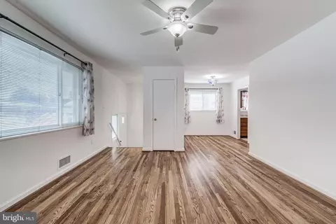 5710 Ash Dr, Springfield, VA 22150 photo 15