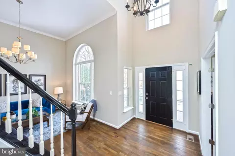 Entry Way - 8153 Stream Side Ct, Vienna, VA 22182 photo 1 of 4