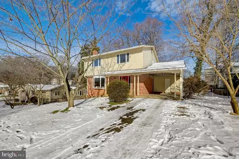 5217 Richardson Dr, Fairfax, VA 22032