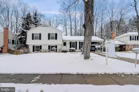 6437 Alloway Ct, Springfield, VA 22152