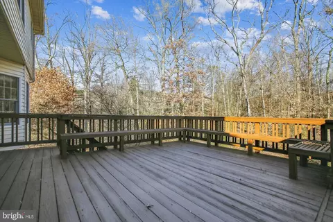 Exterior - 7816 Valleyfield Dr, Springfield, VA 22153 photo 9 of 15