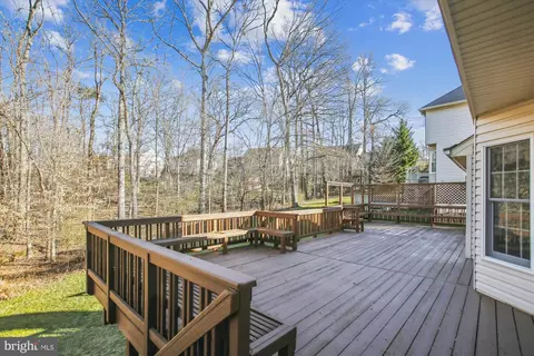 Exterior - 7816 Valleyfield Dr, Springfield, VA 22153 photo 8 of 15