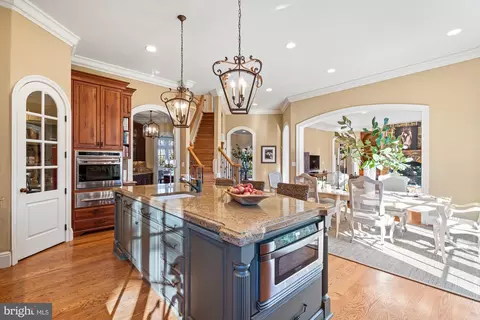 1211 Corbin Ct, Mclean, VA 22101 photo 21