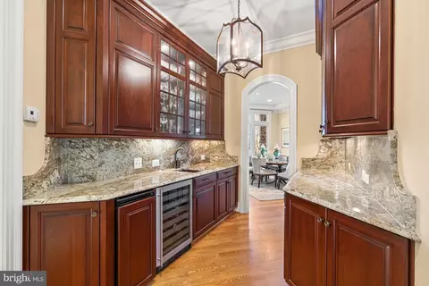 1211 Corbin Ct, Mclean, VA 22101 photo 13