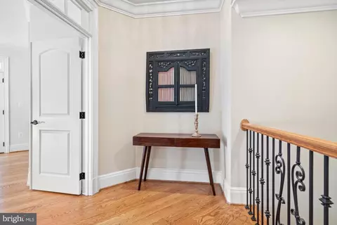1211 Corbin Ct, Mclean, VA 22101 photo 25