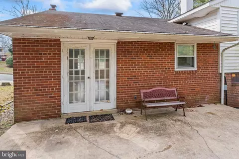 7438 Grace St, Springfield, VA 22150 photo 8