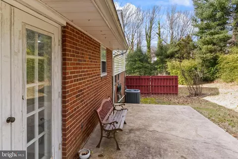 7438 Grace St, Springfield, VA 22150 photo 7