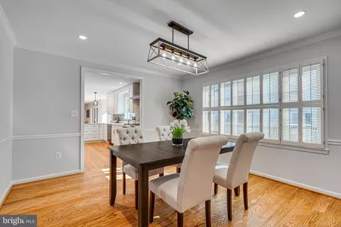 Dining - 6421 Linway Ter, Mclean, VA 22101 photo 1 of 4
