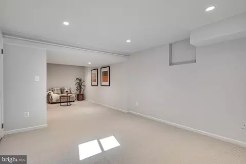 Bedroom - 6421 Linway Ter, Mclean, VA 22101 photo 6 of 7