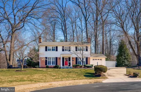 6801 Seton Ct, Springfield, VA 22152