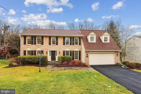 6144 Farver Rd, Mclean, VA 22101
