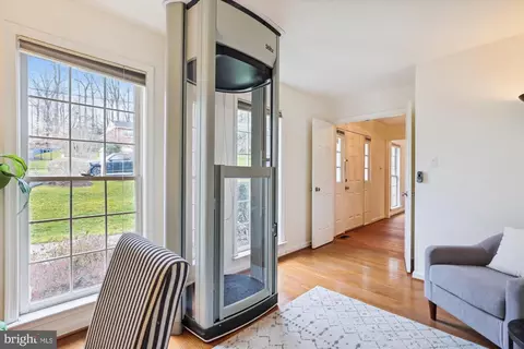6144 Farver Rd, Mclean, VA 22101 photo 22