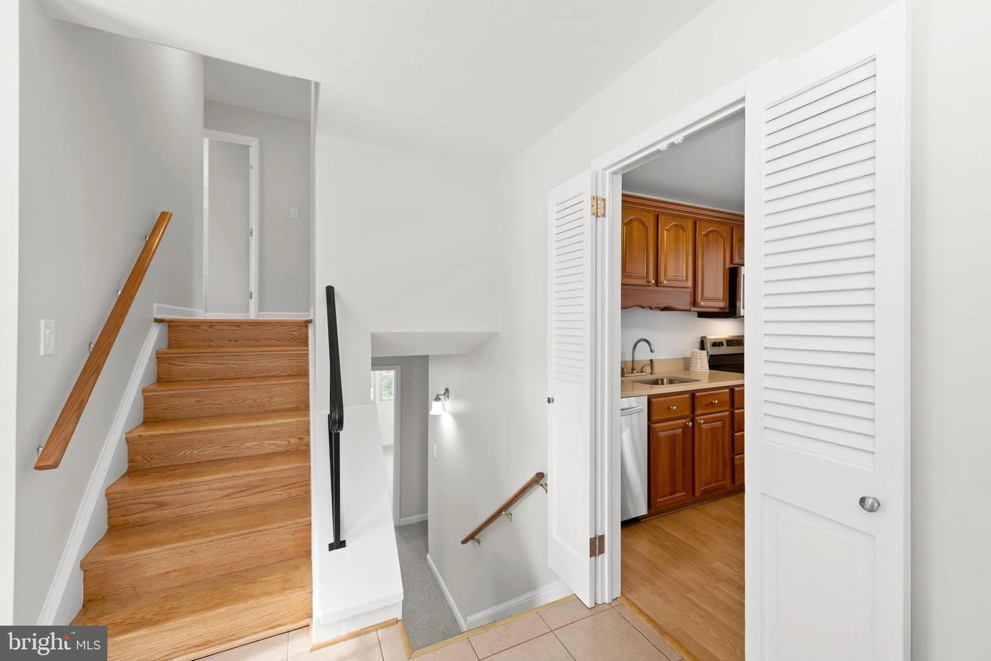 8120 Old Oaks Dr, Springfield, VA 22152 photo 46