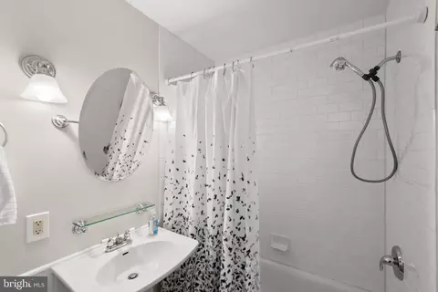 8120 Old Oaks Dr, Springfield, VA 22152 photo 43