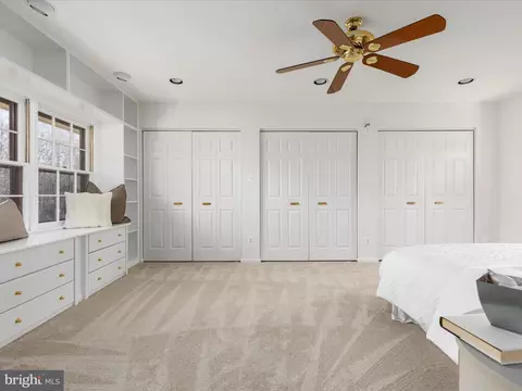 Bedroom - 4078 Rosamora Ct, Mclean, VA 22101 photo 1 of 6